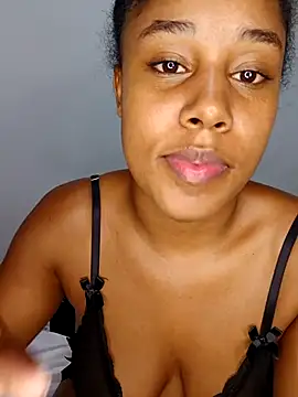 MoniqueMulberry online show from October 10, 2025, 7:40 am