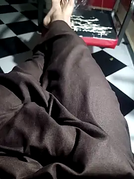 anis3g4 online show from October 8, 2025, 10:29 pm