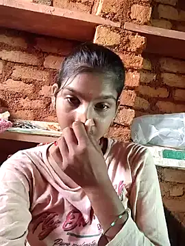 Snapshot of Yatiksha_Beby chatting on September 18, 2025, 6:37 am Yatiksha Beby online show from September 18, 2025, 6:37 am