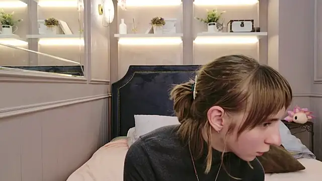 Snapshot of Beverly_Gomes chatting on October 6, 2025, 10:34 am Beverly Gomes online show from October 6, 2025, 10:34 am