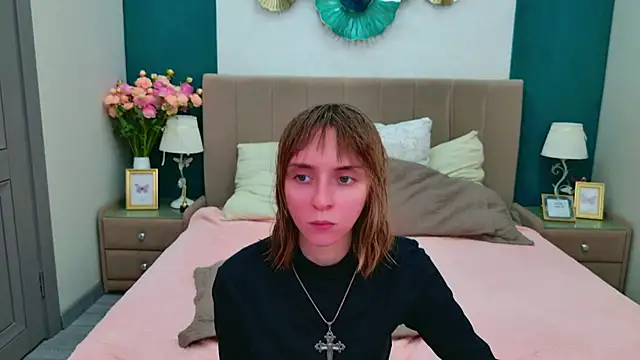 Snapshot of Beverly_Gomes chatting on October 11, 2025, 3:54 pm Beverly Gomes online show from October 11, 2025, 3:54 pm