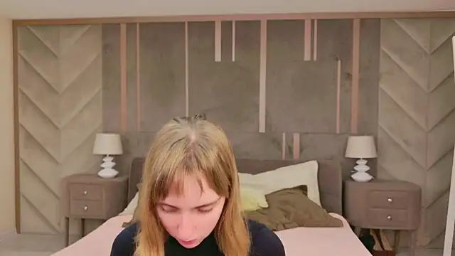 Snapshot of Beverly_Gomes chatting on October 13, 2025, 5:29 am Beverly Gomes online show from October 13, 2025, 5:29 am