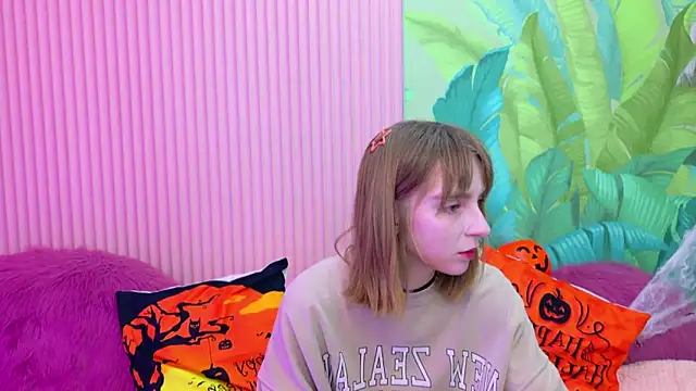 Snapshot of Beverly_Gomes chatting on October 23, 2025, 10:36 am Beverly Gomes online show from October 23, 2025, 10:36 am