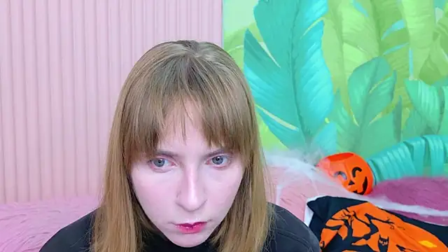 Snapshot of Beverly_Gomes chatting on October 28, 2025, 5:55 am Beverly Gomes online show from October 28, 2025, 5:55 am