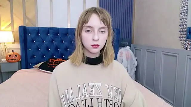 Snapshot of Beverly_Gomes chatting on November 5, 2025, 5:51 am Beverly Gomes online show from November 5, 2025, 5:51 am