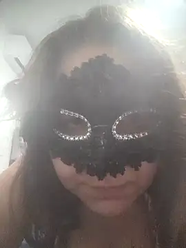 LOCA GIRL online show from September 10, 2025, 7:14 pm