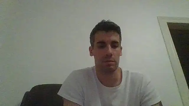 JulioIsHere4you online show from September 13, 2025, 12:21 am