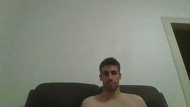 JulioIsHere4you online show from September 19, 2025, 7:03 pm