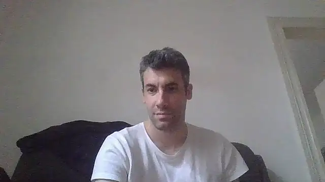 JulioIsHere4you online show from March 16, 2026, 8:18 am