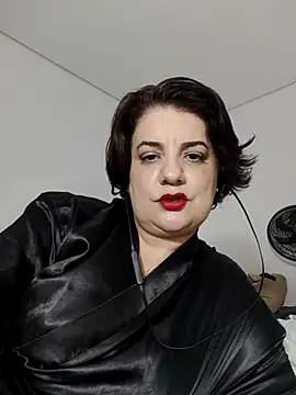 lucimarry48 online show from November 21, 2025, 11:47 pm