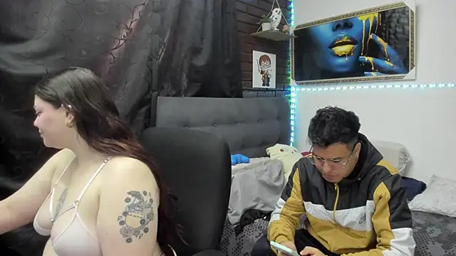 CrisabellssEden online show from January 14, 2026, 1:17 pm