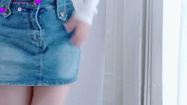 Mayu o19o online show from April 22, 2026, 1:19 am