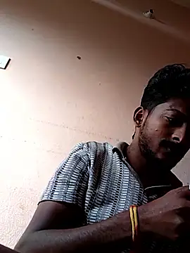 Snapshot of Bigsizemodda chatting on November 30, 2025, 3:21 am Bigsizemodda online show from November 30, 2025, 3:21 am