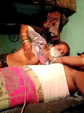 CUTE-004 online show from October 5, 2025, 3:43 pm