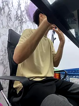 Snapshot of StevenHumps chatting on October 12, 2025, 2:43 am StevenHumps online show from October 12, 2025, 2:43 am