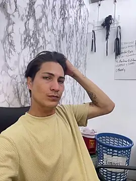 Snapshot of StevenHumps chatting on October 23, 2025, 2:55 am StevenHumps online show from October 23, 2025, 2:55 am