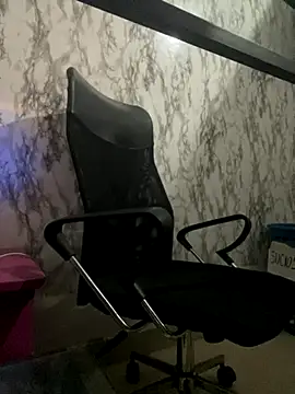 Snapshot of StevenHumps chatting on November 5, 2025, 8:36 am StevenHumps online show from November 5, 2025, 8:36 am