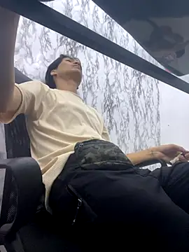 Snapshot of StevenHumps chatting on November 11, 2025, 6:24 am StevenHumps online show from November 11, 2025, 6:24 am