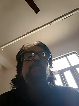 malhotra21 online show from December 21, 2025, 9:27 am