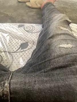 Hehjehjeqll online show from April 13, 2026, 8:20 am