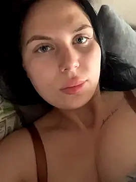 ksenia123 online show from November 6, 2025, 7:42 am