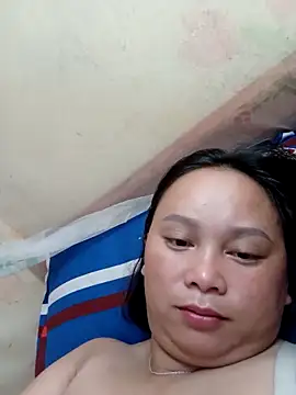 -Kitty-92 online show from September 27, 2025, 11:43 pm