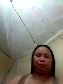 -Kitty-92 online show from October 8, 2025, 1:47 am