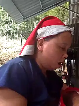 -Kitty-92 online show from October 17, 2025, 6:27 am