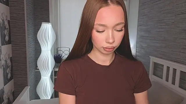 Snapshot of NedraLober chatting on April 13, 2026, 6:41 am NedraLober online show from April 13, 2026, 6:41 am