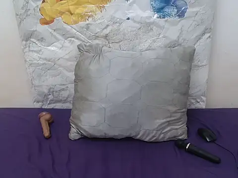 Snapshot of Chubbyhun20 chatting on November 22, 2025, 5:28 am Chubbyhun20 online show from November 22, 2025, 5:28 am