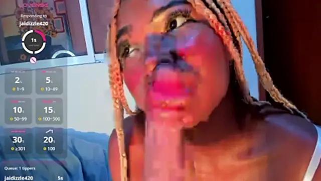 SophiaBloss online show from May 10, 2026, 7:46 am