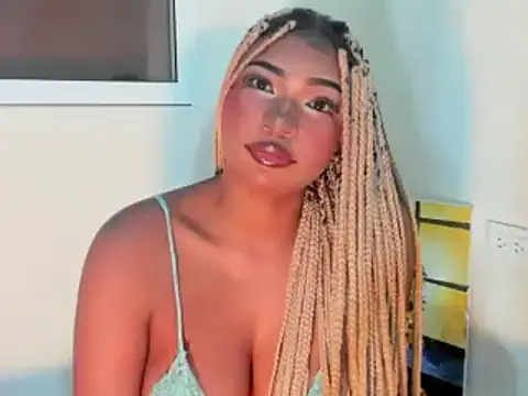 SophiaBloss online show from June 10, 2026, 11:24 pm