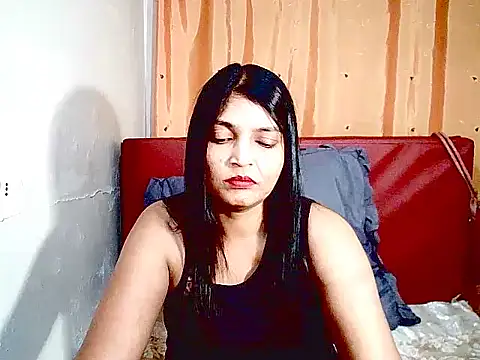 Snapshot of IndianAlisha chatting on April 24, 2026, 8:33 pm IndianAlisha online show from April 24, 2026, 8:33 pm