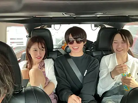 Snapshot of Nakadashi-kun chatting on October 11, 2025, 4:33 am Nakadashi-kun online show from October 11, 2025, 4:33 am