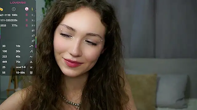 ZeniaBolich online show from October 8, 2025, 10:18 pm