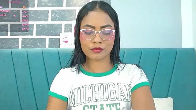 Chloe Brown3 online show from September 17, 2025, 6:09 pm