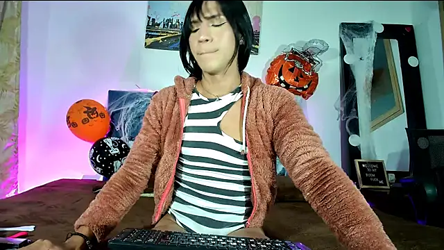 Snapshot of Jenny_Sweet1 chatting on October 21, 2025, 4:46 am Jenny Sweet1 online show from October 21, 2025, 4:46 am