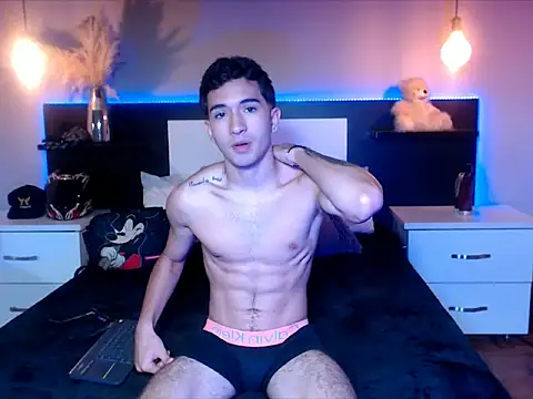 eriikjoness online show from October 3, 2025, 2:25 pm