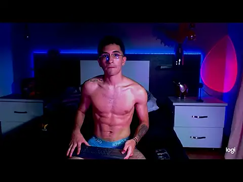 eriikjoness online show from November 11, 2025, 1:05 am