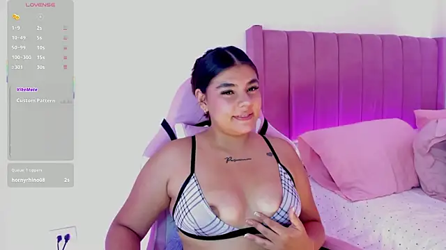 AliceThundeer online show from December 22, 2025, 6:38 pm