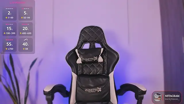 Nickyblazze  online show from November 9, 2025, 6:39 pm