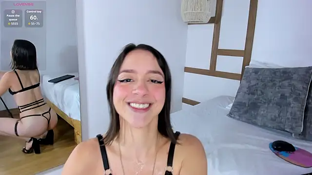 Snapshot of Lolarose_ chatting on September 21, 2025, 4:52 pm Lolarose  online show from September 21, 2025, 4:52 pm