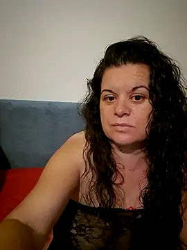 PerleRaree online show from June 13, 2026, 8:07 pm