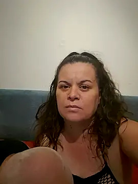 PerleRaree online show from June 14, 2026, 8:11 pm