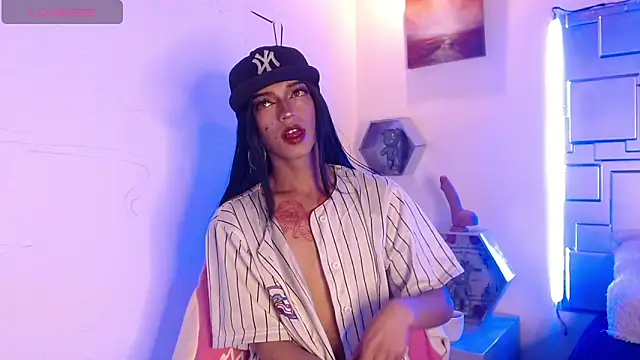 Snapshot of Trinity_Knox chatting on October 24, 2025, 3:41 pm Trinity Knox online show from October 24, 2025, 3:41 pm