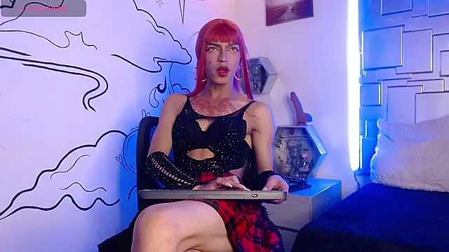 Snapshot of Trinity_Knox chatting on October 27, 2025, 6:45 pm Trinity Knox online show from October 27, 2025, 6:45 pm