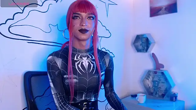 Snapshot of Trinity_Knox chatting on October 31, 2025, 4:19 pm Trinity Knox online show from October 31, 2025, 4:19 pm