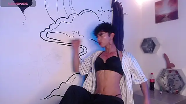 Snapshot of Trinity_Knox chatting on November 7, 2025, 4:07 pm Trinity Knox online show from November 7, 2025, 4:07 pm