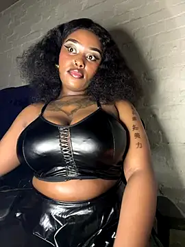 Snapshot of QUEEN_NOBUHLE_777 chatting on October 17, 2025, 5:48 pm QUEEN NOBUHLE 777 online show from October 17, 2025, 5:48 pm