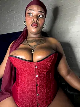 Snapshot of QUEEN_NOBUHLE_777 chatting on October 18, 2025, 7:47 pm QUEEN NOBUHLE 777 online show from October 18, 2025, 7:47 pm